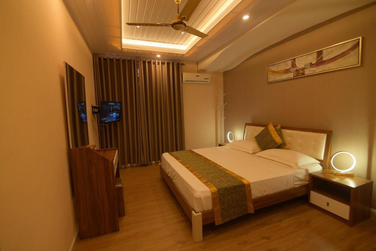 Hotel Blue Sky كورونيغالا المظهر الخارجي الصورة