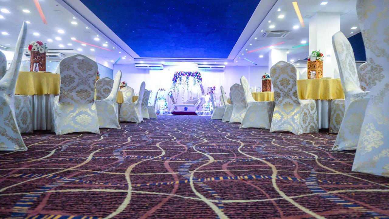 Hotel Blue Sky كورونيغالا المظهر الخارجي الصورة