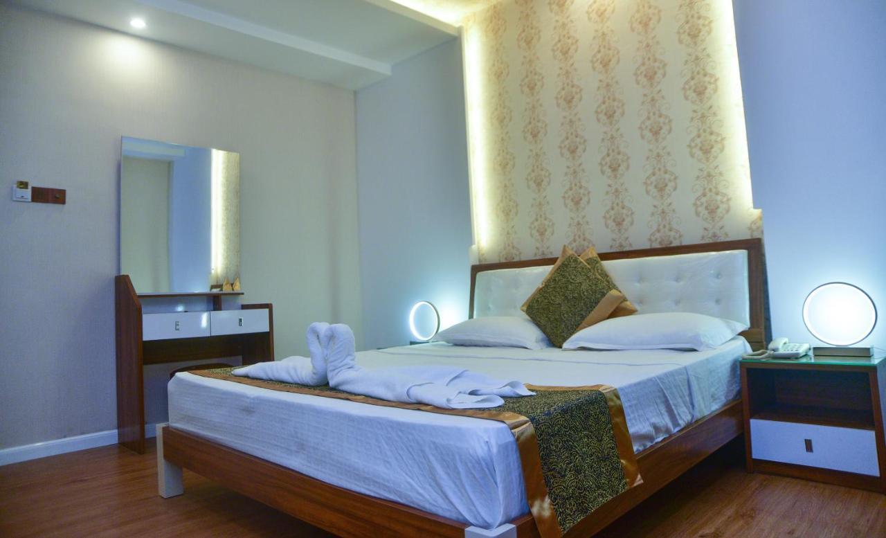Hotel Blue Sky كورونيغالا المظهر الخارجي الصورة